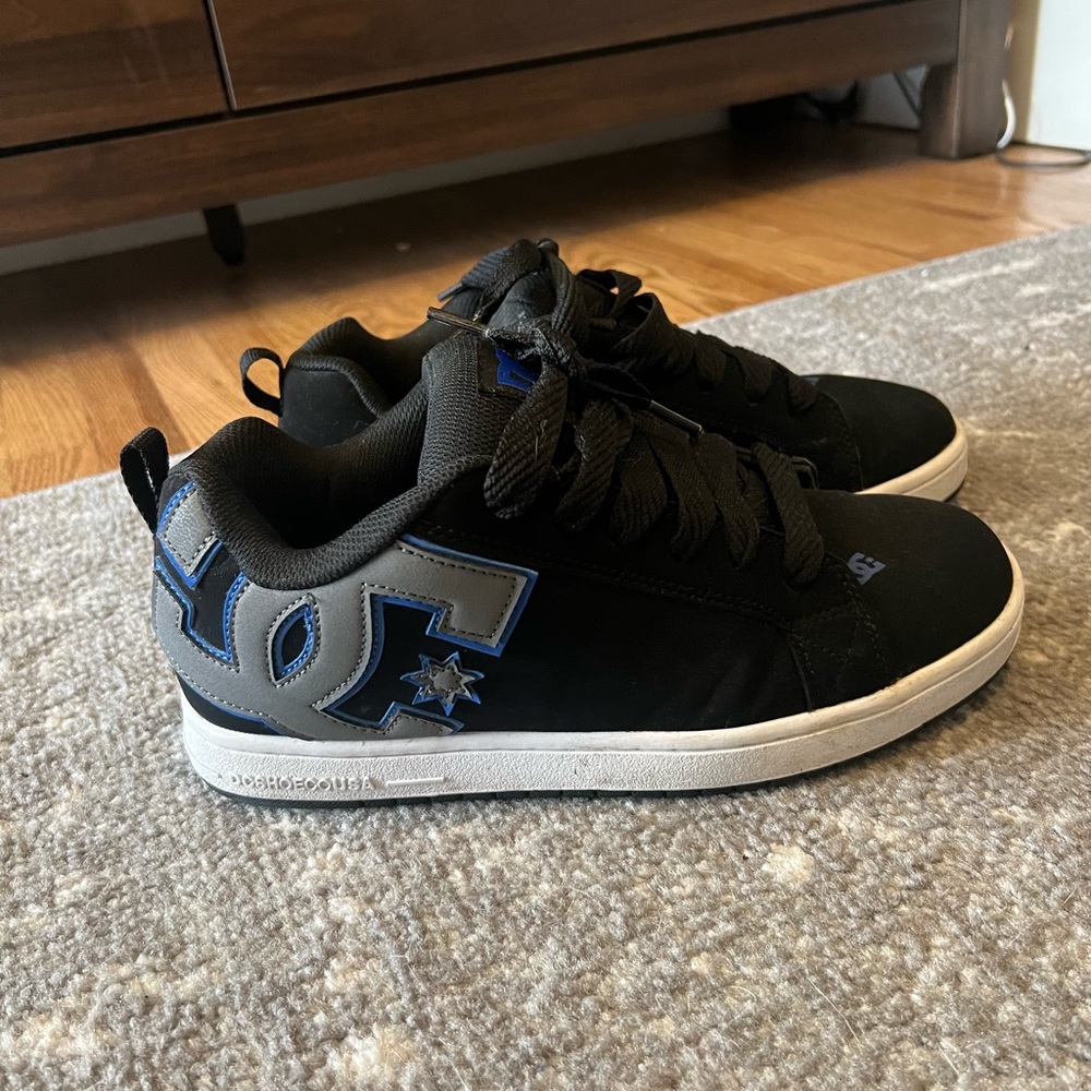 DC Shoes